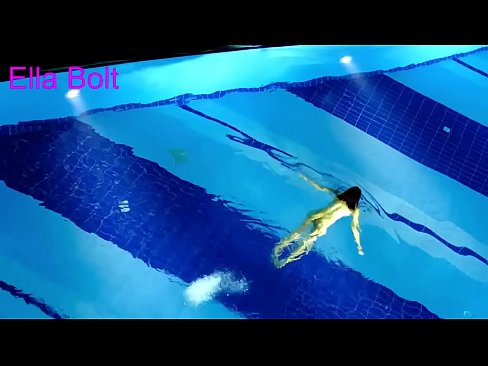 ❤️ No puc parar de mirar-la, jove rossa presa nedant nua a la piscina del complex ELLA BOLT ❤ Sexe de qualitat al porno ca.hentai-menu.ru ❌❤